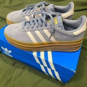 Adidas Women's GAZELLE BOLD J Sneakers